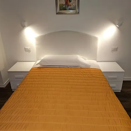 Victoria Royal Garden 아파트호텔 3*