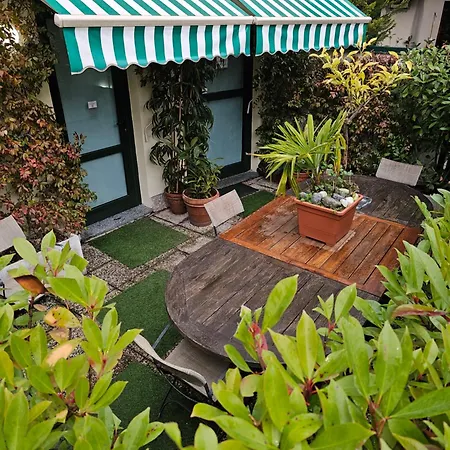 Victoria Royal Garden Aparthotel Côme