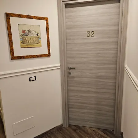 Victoria Royal Garden Aparthotel 3*